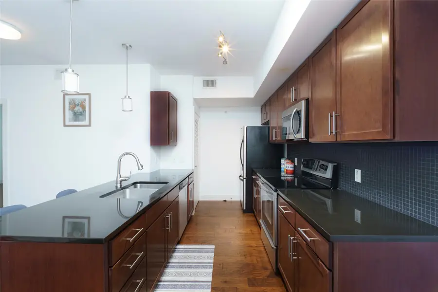 3016 Guadalupe St #202, Austin, TX 78705 - Image #2