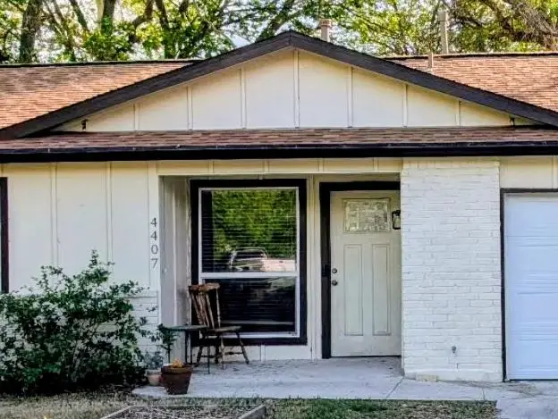 4407 Dovewood Dr, Austin, TX 78744 - #3