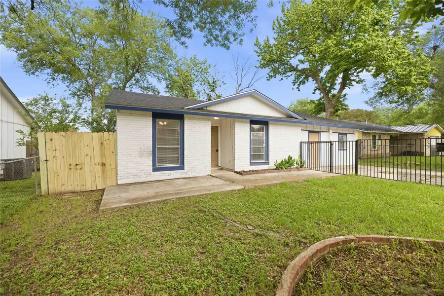 4502 Turnstone Dr, Austin, TX 78744 - #2