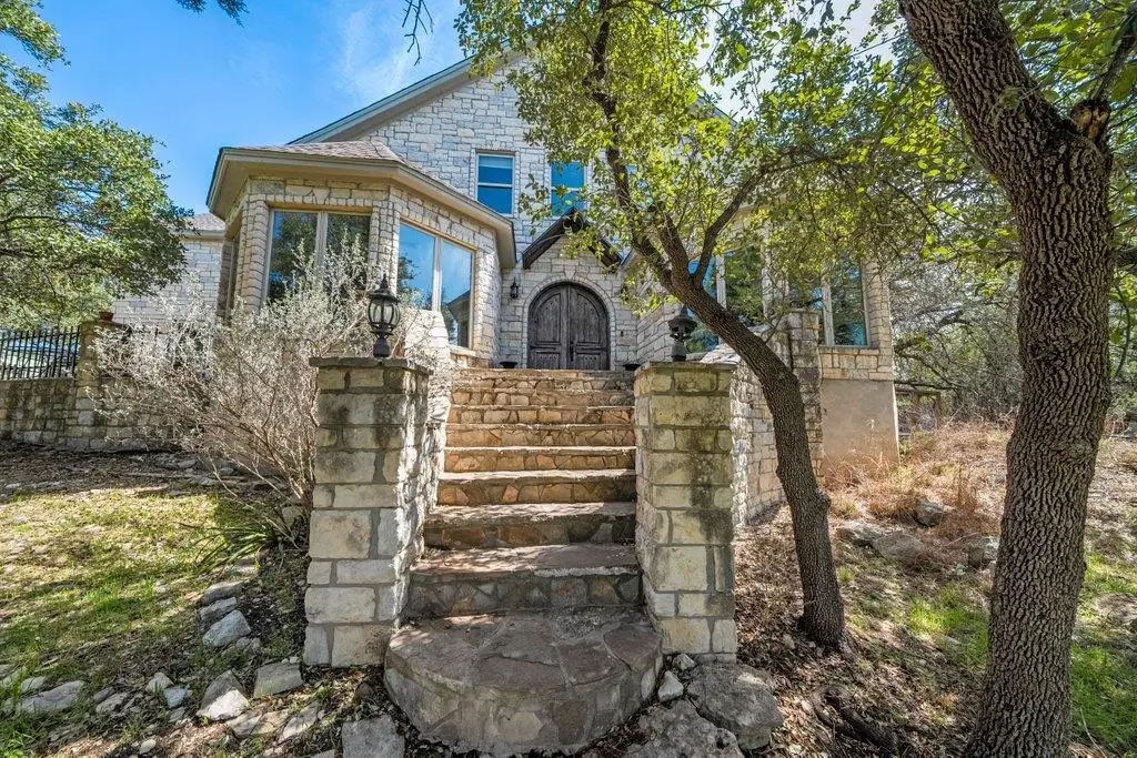 209 Lakeview Cir, Spring Branch, TX 78070 - #1