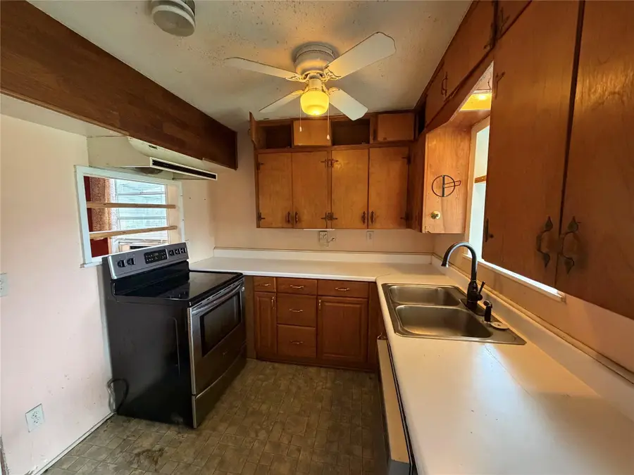 2009 Fm 1704 Rd, Elgin, TX 78621 - #2