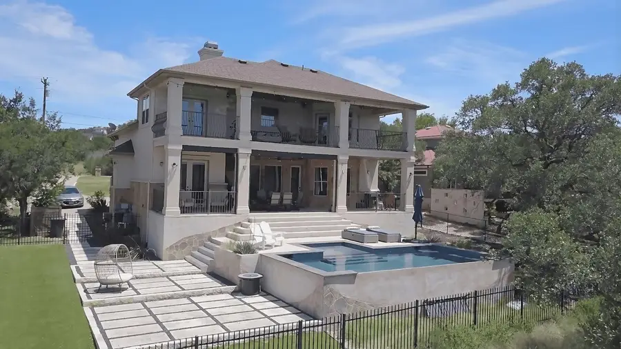 22000 Briarcliff Dr, Spicewood, TX 78669 - Image #2