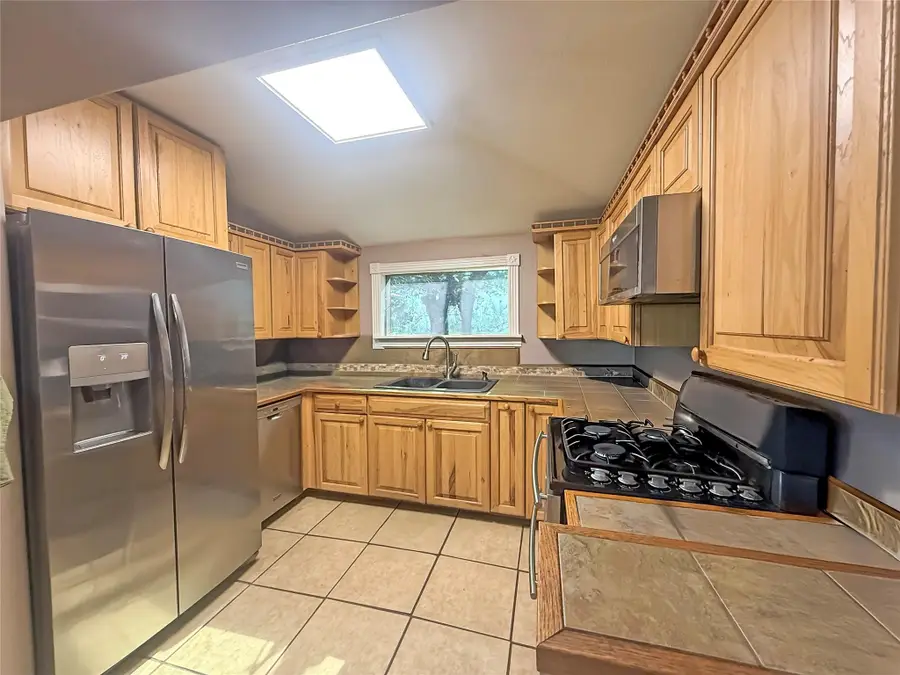 11143 N Highway 77, Lexington, TX 78947 - Image #2