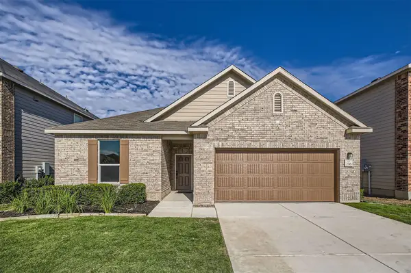 216 Deer Crest Dr, New Braunfels, TX 78130