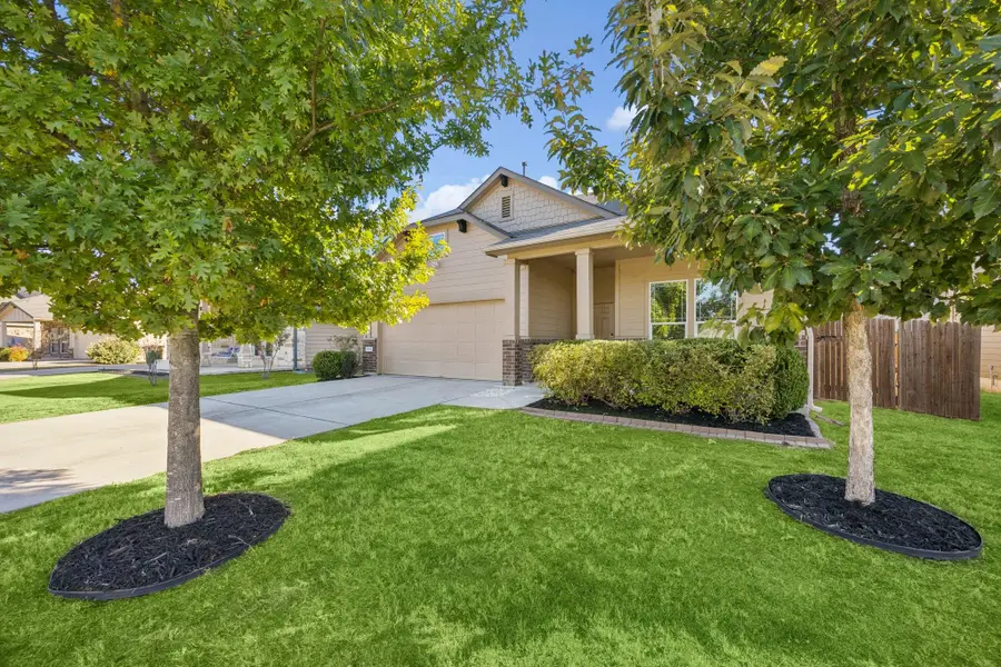 1412 Elbe St, Pflugerville, TX 78660 - Image #2