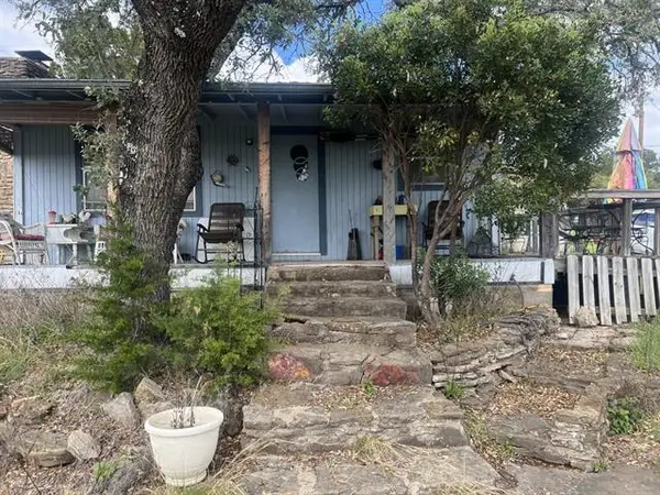 711 Council St, Burnet, TX 78611