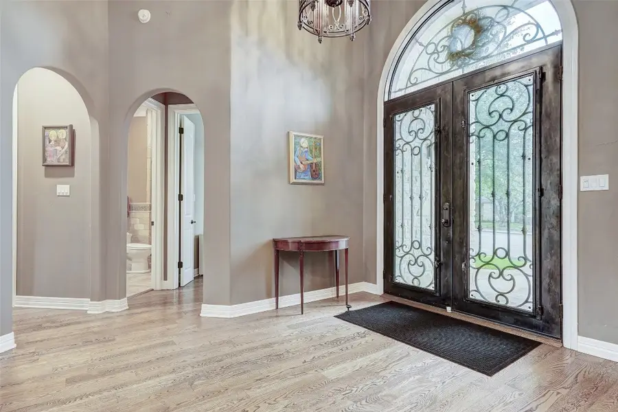 1304 Brians Meadow Cv, Austin, TX 78746 - #3