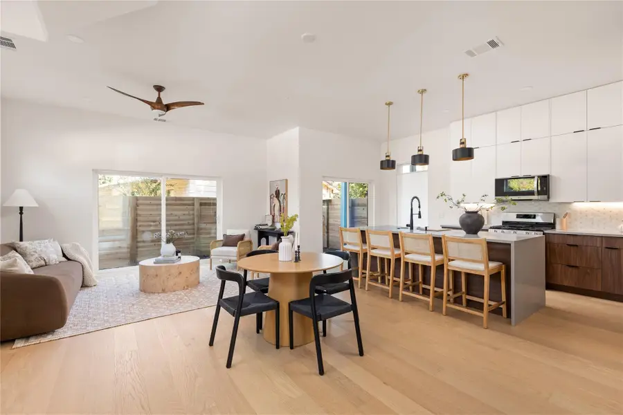 4907 Majestic Dr #1, Austin, TX 78745 - #2