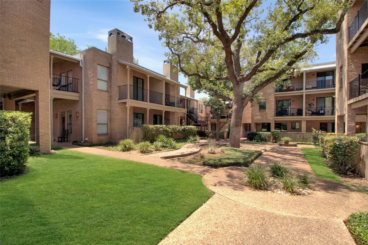 611 E 45th St #8, Austin, TX 78751 - Image #1