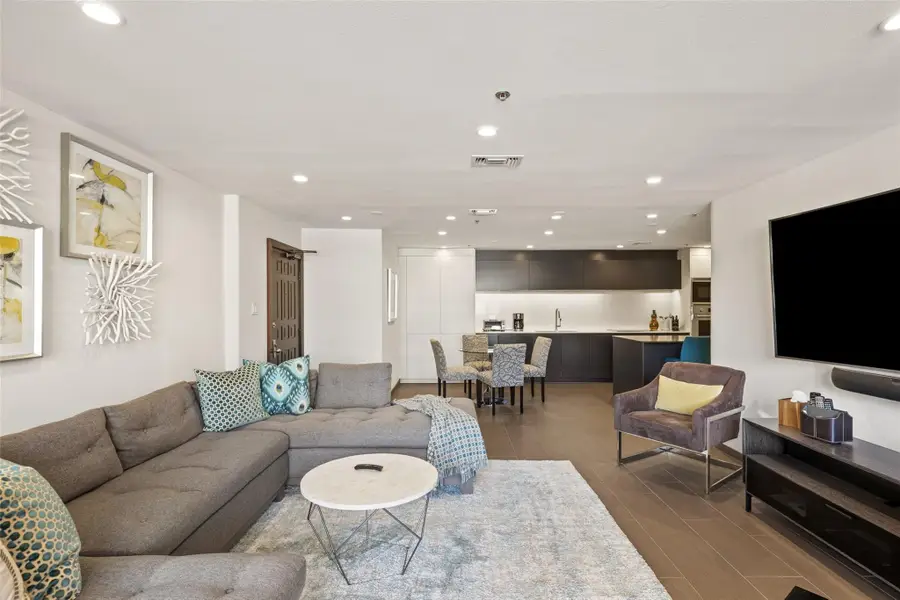 40 N Interstate 35 #2C1, Austin, TX 78701 - #3