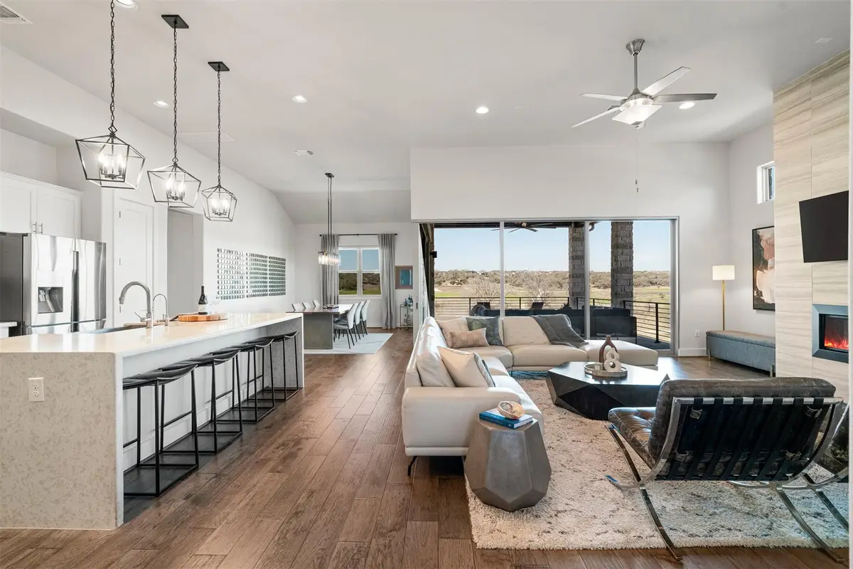 142 White Rock Ct, Dripping Springs, TX 78620 - #1