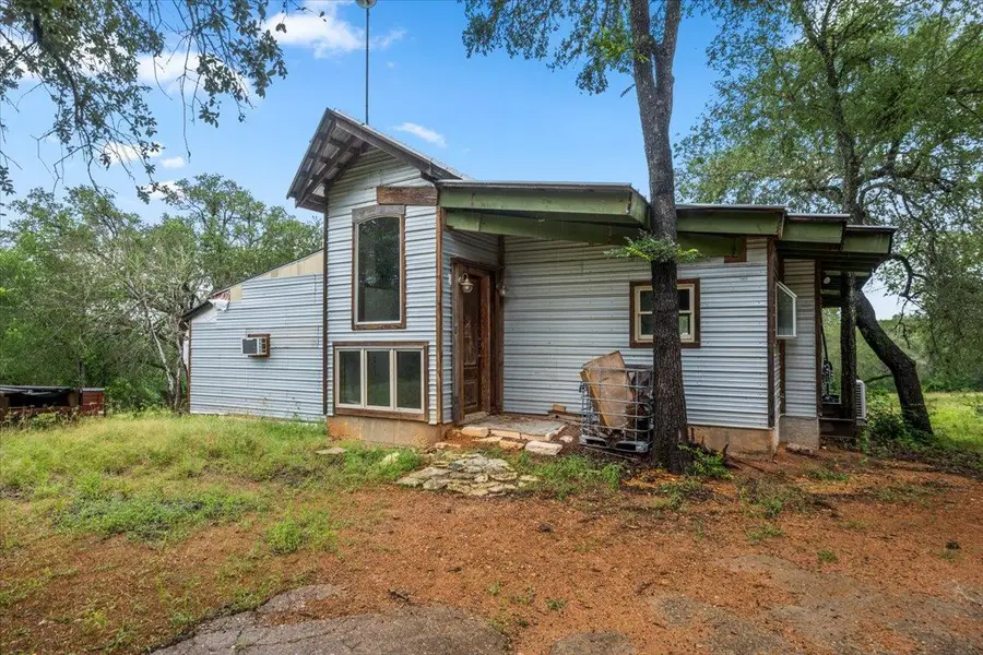 200 Desiderata Dr, Smithville, TX 78957 - #2