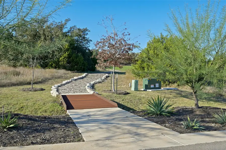 6104 Dusk Light Cv, Austin, TX 78738 - Image #2