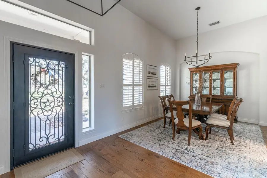 517 Park Place Dr, Georgetown, TX 78628 - #3