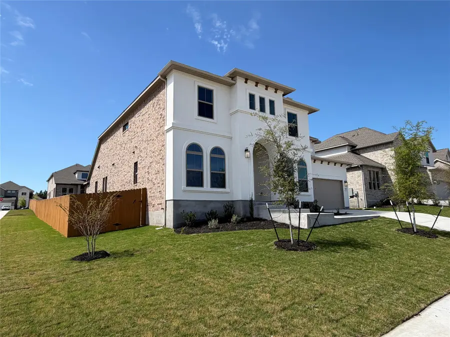 101 Gibbs Dr, Liberty Hill, TX 78642 - #2