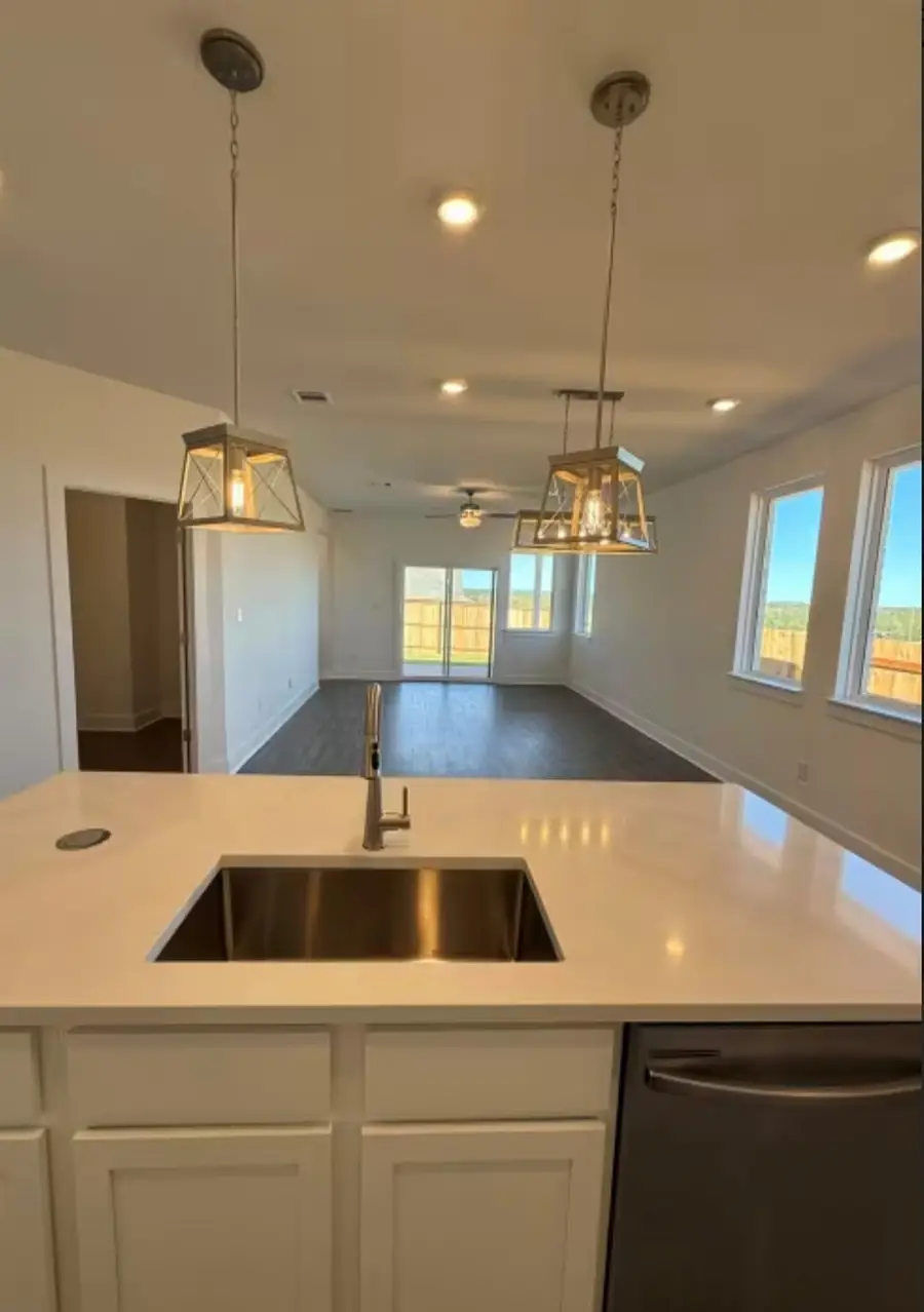 211 Jarred Bryant Ave, Kyle, TX 78640 - Image #2