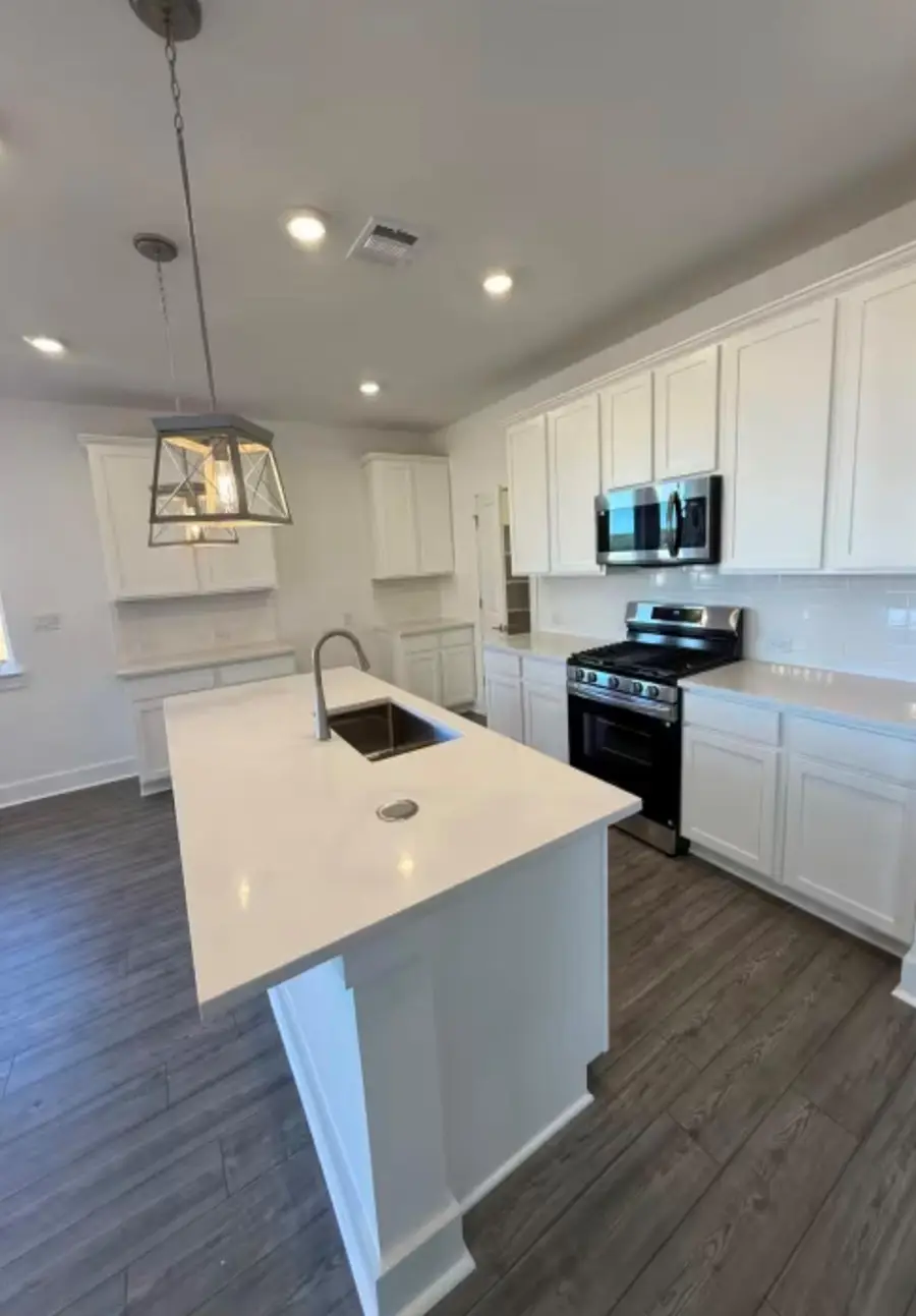 211 Jarred Bryant Ave, Kyle, TX 78640 - Image #3