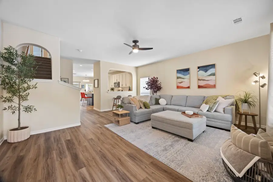 2200 Amur Dr, Austin, TX 78745 - Image #2