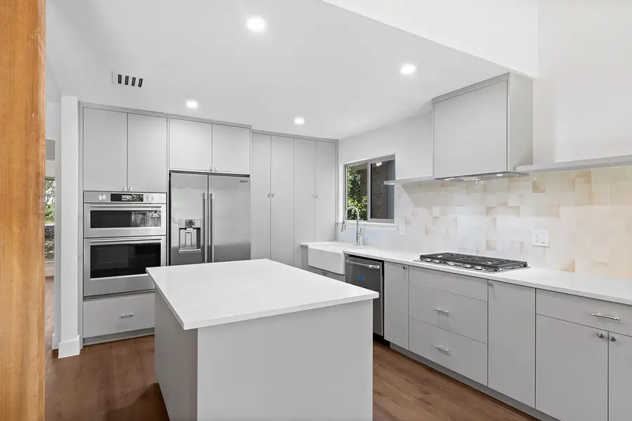 3609 Oak Creek Dr, Austin, TX 78727 - #3