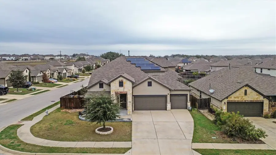 13601 Larrys Ln, Manchaca, TX 78652 - Image #3