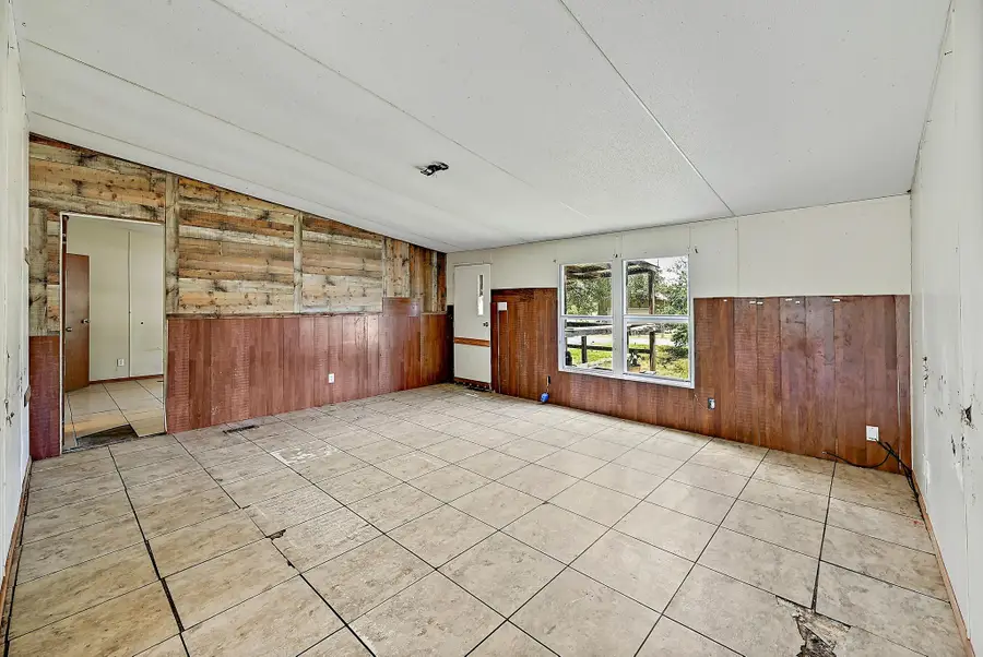 112 Allen St, Bertram, TX 78605 - #2