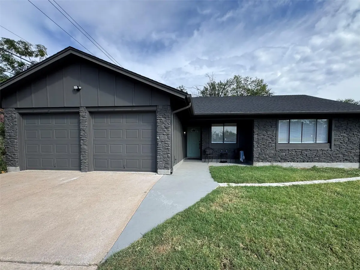 7001 Watchwood Dr, Austin, TX 78745 - #1