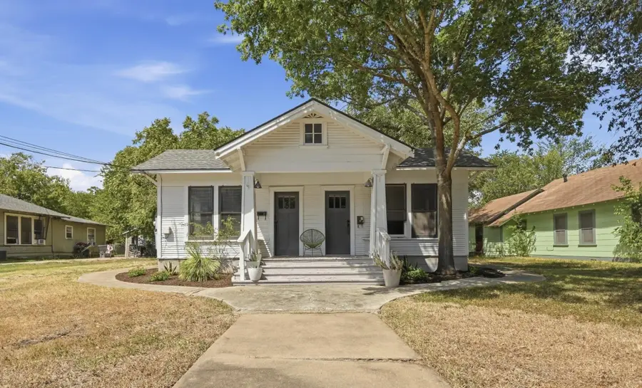 919 W Prairie Lea St, Lockhart, TX 78644 - #2