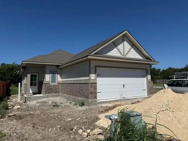 500 Gene Ray Ave, Bertram, TX 78605