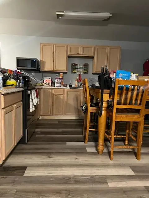 582 Oaklawn Dr, Rockdale, TX 76567 - #2