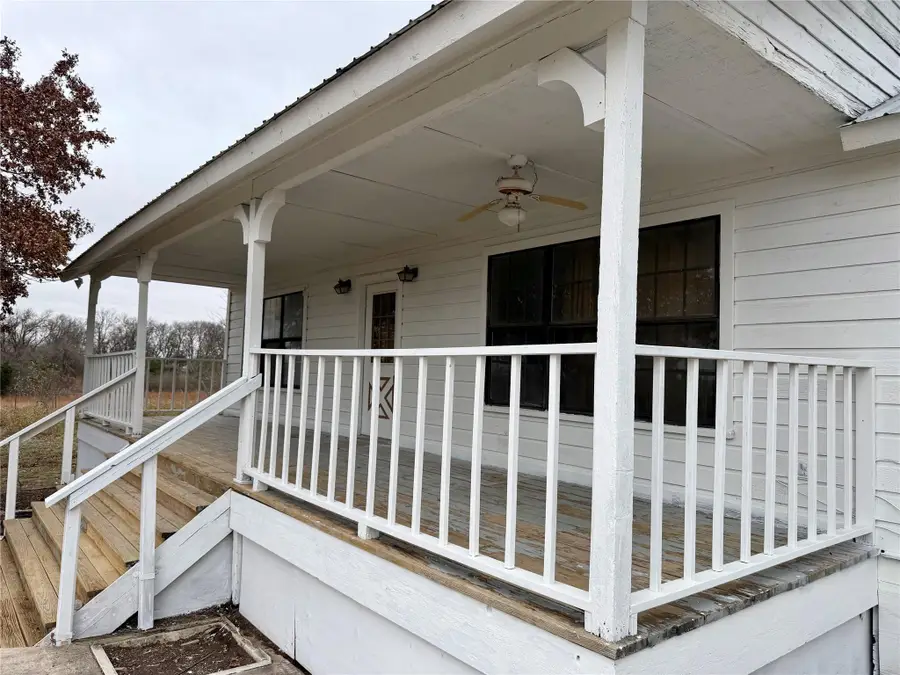 333 Spring Valley St, Hutto, TX 78634 - #2