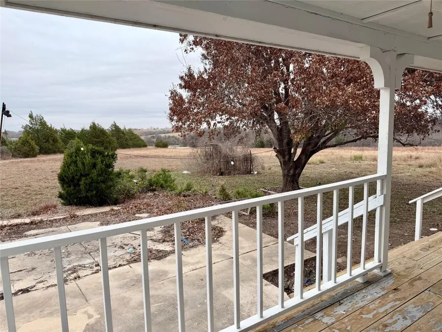 333 Spring Valley St, Hutto, TX 78634 - #3