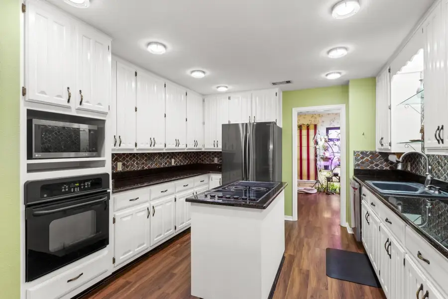 205 Kamakoa Ln, Bastrop, TX 78602 - Image #2