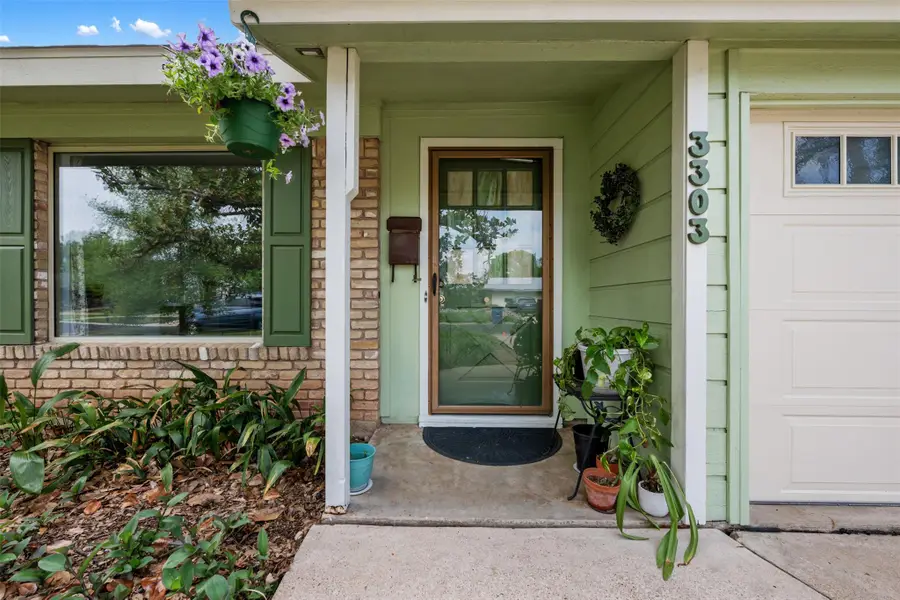 3303 Stardust Dr, Austin, TX 78757 - #2