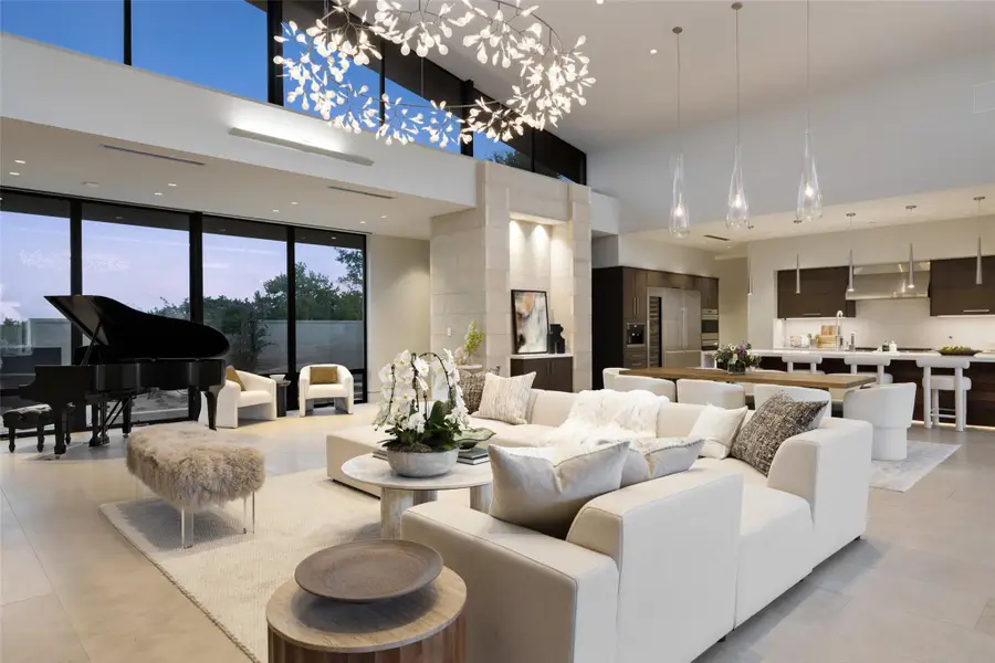 4416 Amarra Dr, Austin, TX 78735 - Image #3