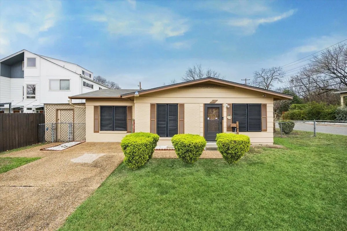 1000 S Center St, Austin, TX 78704 - Image #1