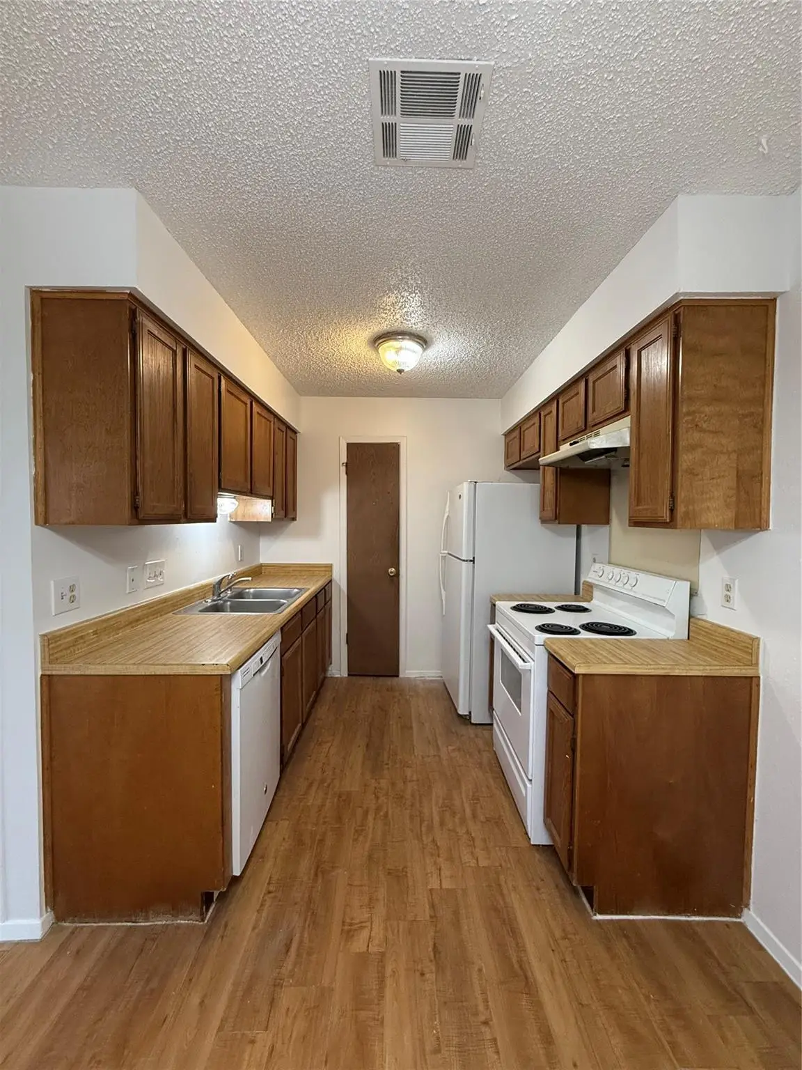 2115 Courtney St, Austin, TX 78745 - #1