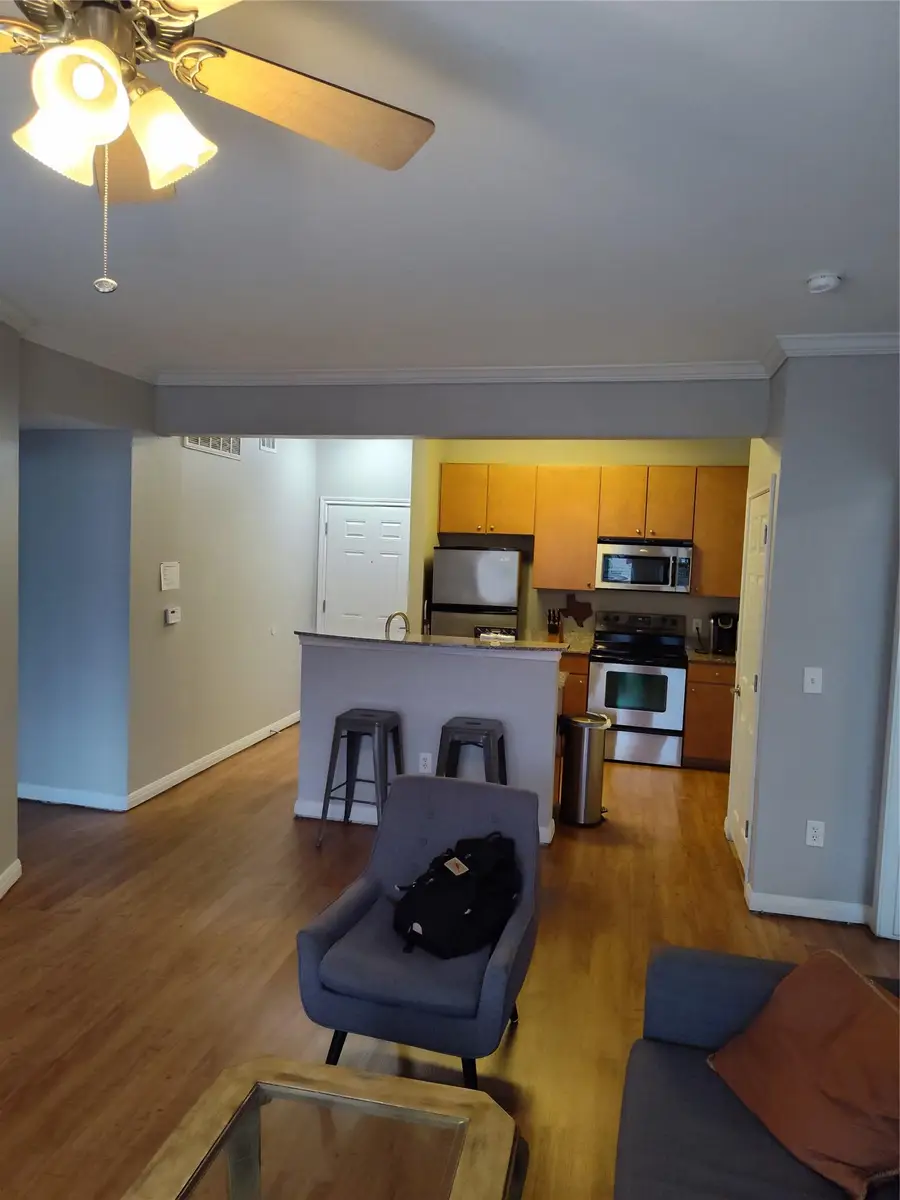 2502 Leon St #304, Austin, TX 78705 - #3