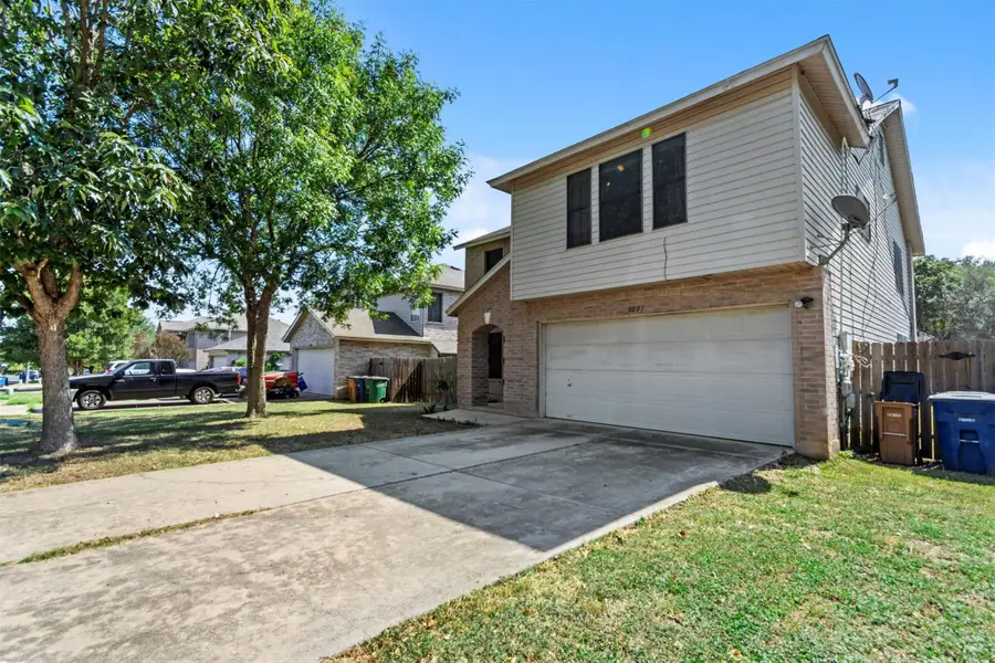 8007 Bramble Bush Dr, Austin, TX 78747 - Image #3