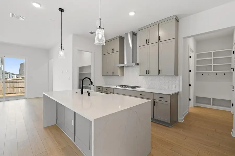 206 Lariat Loop, Liberty Hill, TX 78642 - Image #3