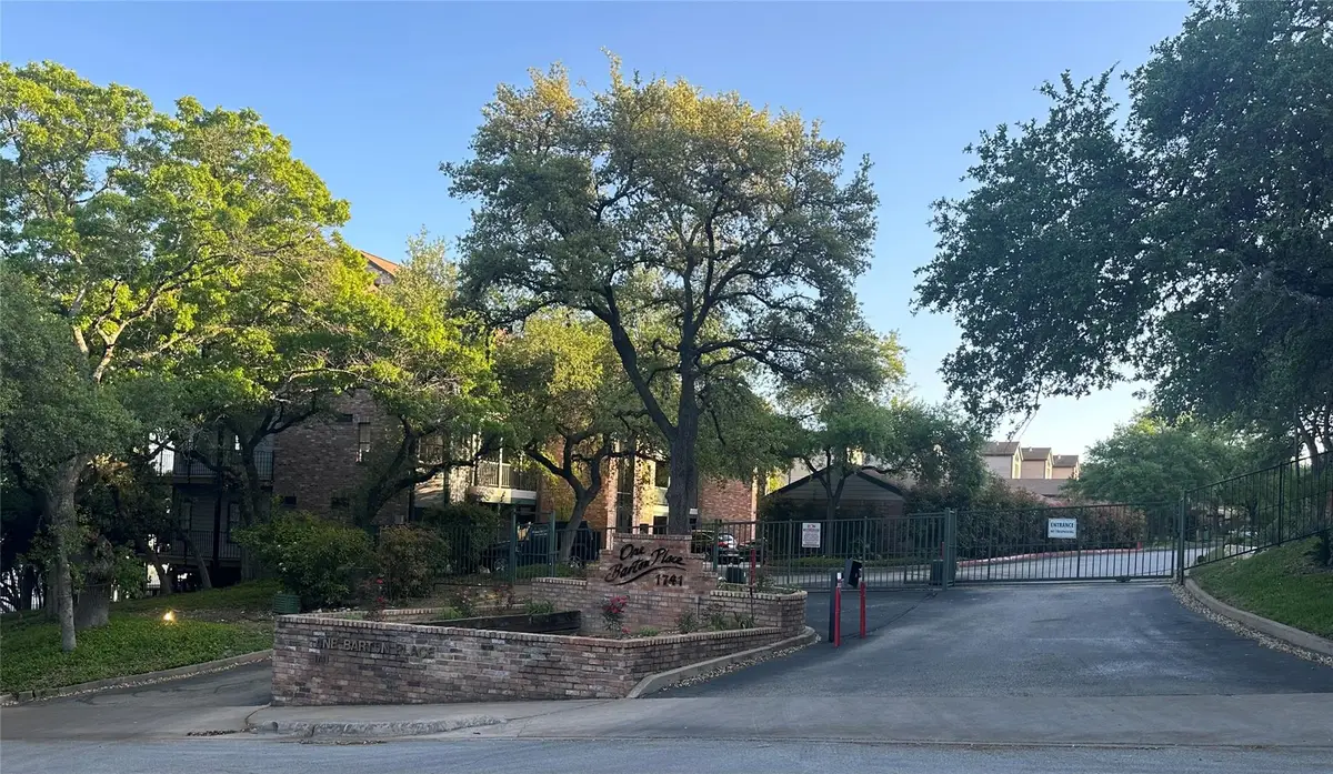 1741 Spyglass Dr #1-323, Austin, TX 78746 - Image #1