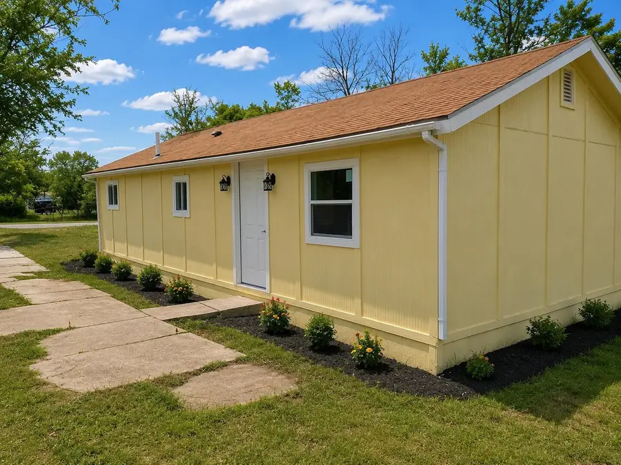 1004 E Marble St, Burnet, TX 78611 - #2
