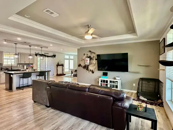 1021 Lewis Ln, Harwood, TX 78632