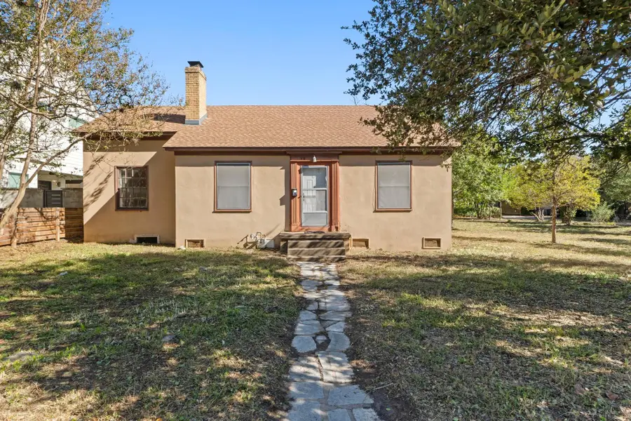810 E 45th St, Austin, TX 78751 - Image #2