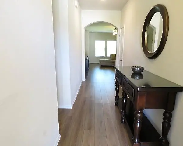 160 Pivot Dr, Taylor, TX 76574 - #2