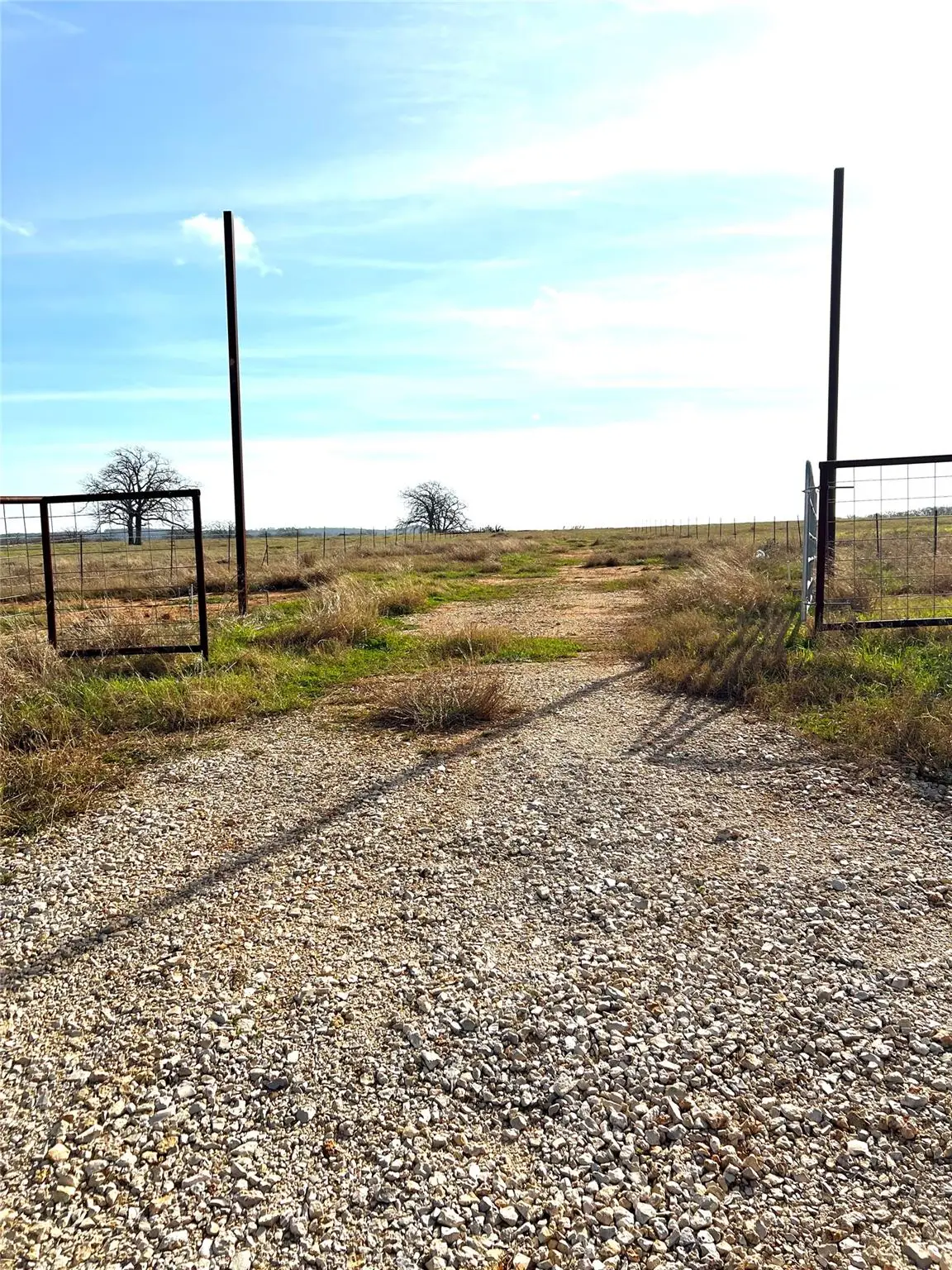 5165 Tenney Creek Rd, Luling, TX 78648 - #1