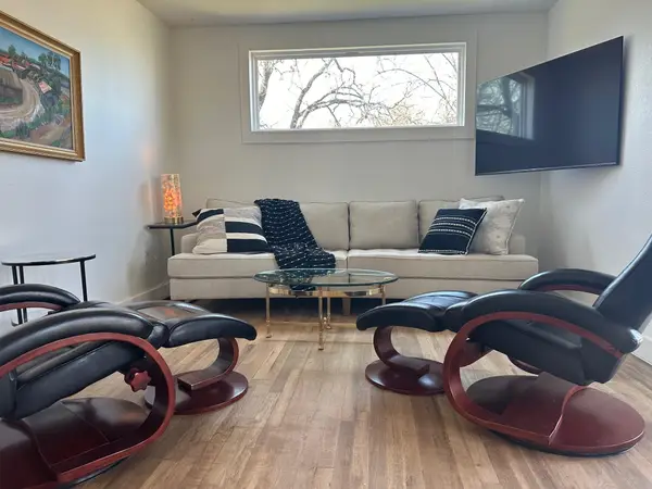 157 E White Rock St, Buchanan Dam, TX 78609