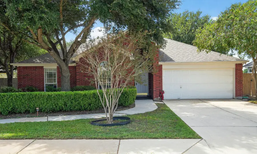 1410 Colton Ln, Lockhart, TX 78644 - Image #2