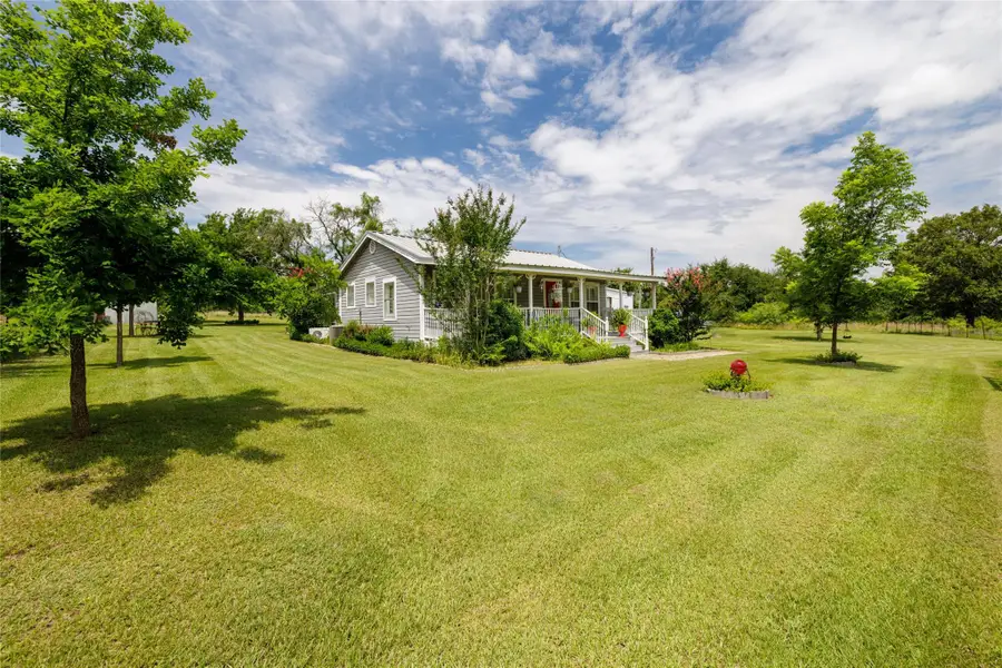 6507 N Us Highway 77 Rd, Rockdale, TX 76567 - Image #2