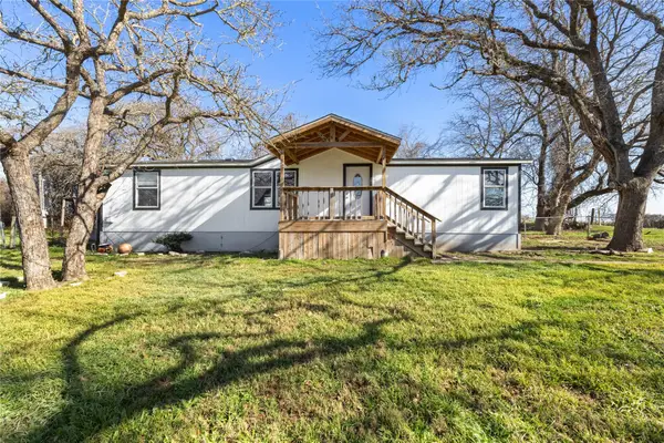 1029 Old Mcdade Rd #C, Elgin, TX 78621