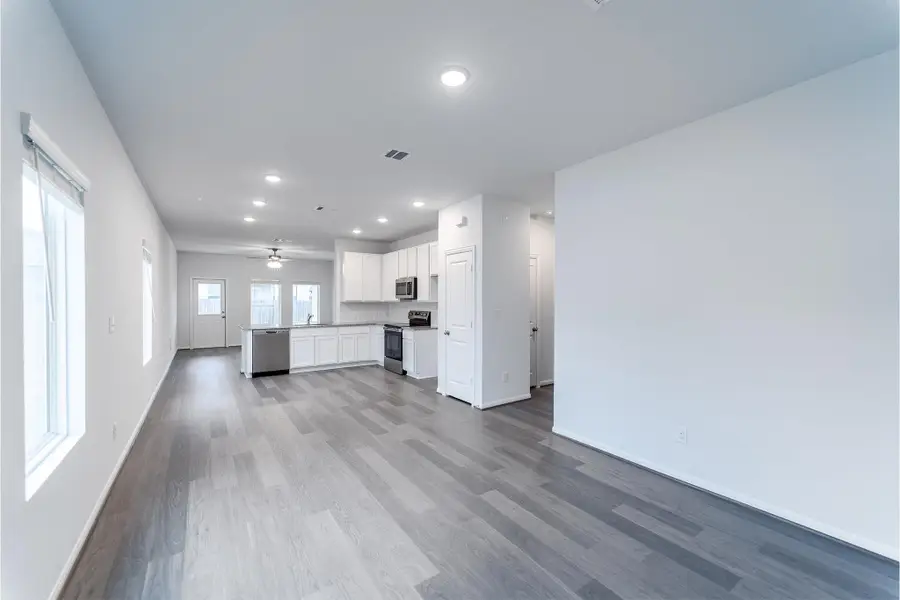 720 Barbary Coast Ln, Jarrell, TX 76537 - #2